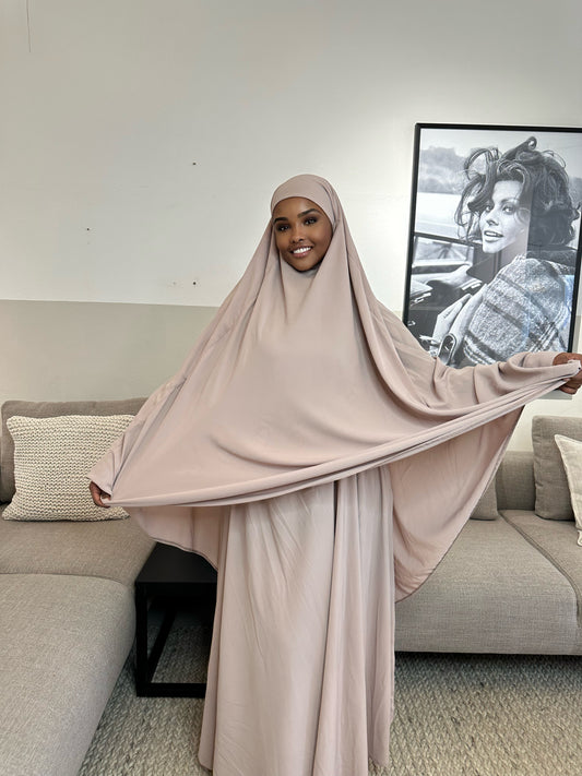 Khimaar set nude